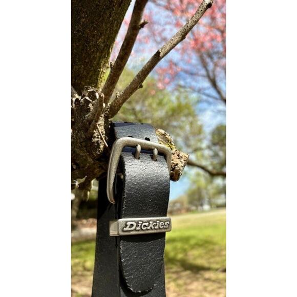 Dickies Other - Dickies Men's Leather Silver Tone Double Prong Belt Black Size 44/110 11D10205